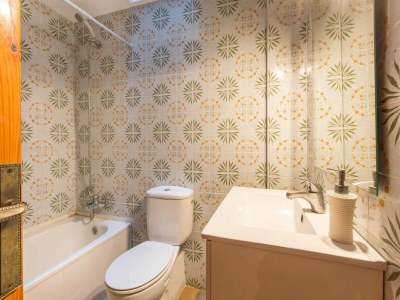 Apartment Apartment in Spain near Sandy Beach - Features photo 16