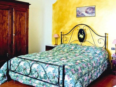 Holiday park Estate in Montaione with Pool & Wine Tasting - Features photo 16