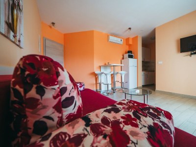 Apartment One bedroom apartment with balcony and sea view Promajna, Makarska A-6849-d - Outdoor photo 7