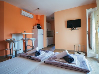 Apartment One bedroom apartment with balcony and sea view Promajna, Makarska A-6849-d - Outdoor photo 9