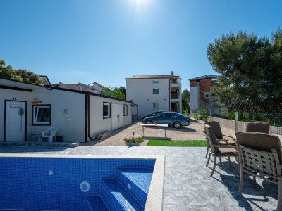 Apartment Two bedroom apartment with air-conditioning Sukošan, Zadar A-24349-b in Sukosan - Apartment