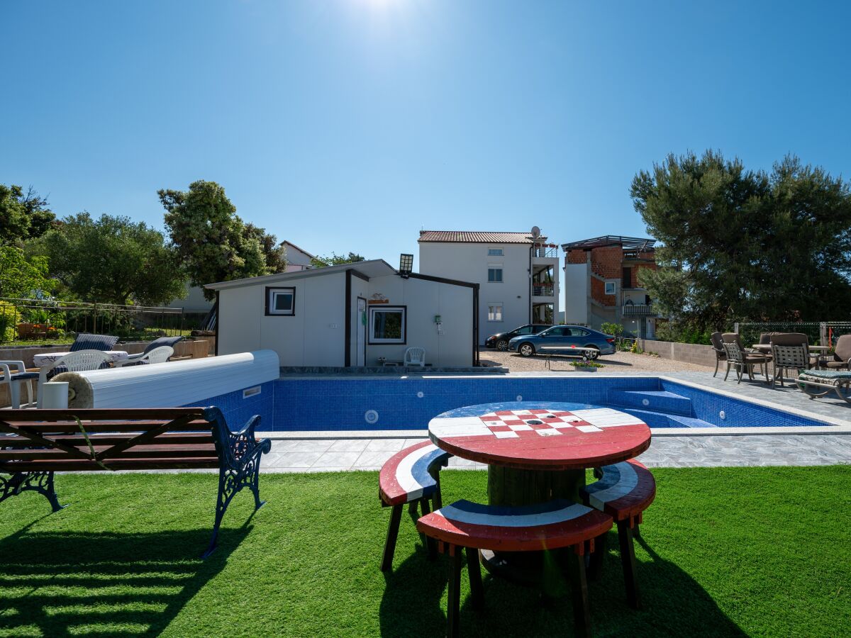 Apartment One bedroom apartment with air-conditioning Sukošan, Zadar A-24349-c - Outdoor photo 2