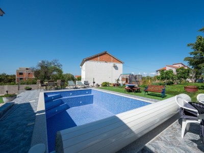 Apartment One bedroom apartment with air-conditioning Sukošan, Zadar A-24349-c - Outdoor photo 5