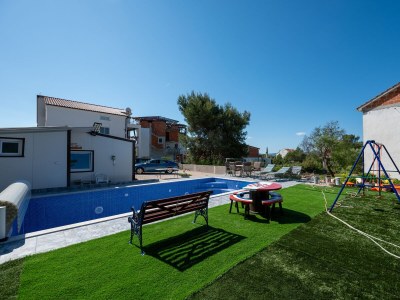 Apartment One bedroom apartment with air-conditioning Sukošan, Zadar A-24349-c - Outdoor photo 6