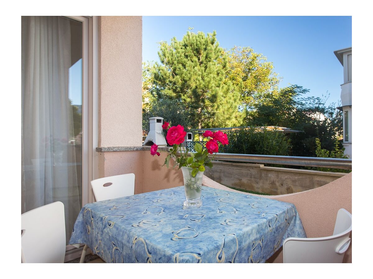 Apartment One bedroom apartment with terrace Baška, Krk A-22681-a