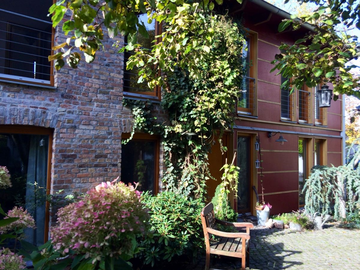 Holiday house red Remise - Outdoor photo 2