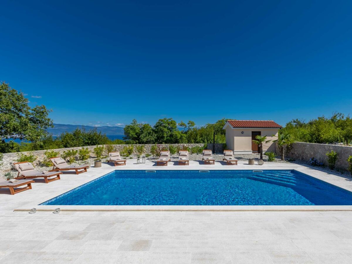 Villa Luxury Villa Glabrova with pool, jacuzzi and sauna - Outdoor photo 5