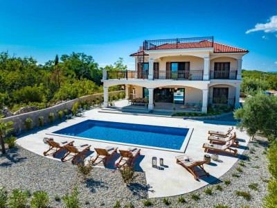 Villa Luxury Villa Glabrova with pool, jacuzzi and sauna - Outdoor photo 2