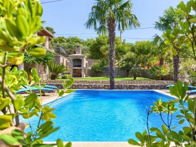 Holiday house Rustic holiday house MAGDALEA with pool - Outdoor photo 3