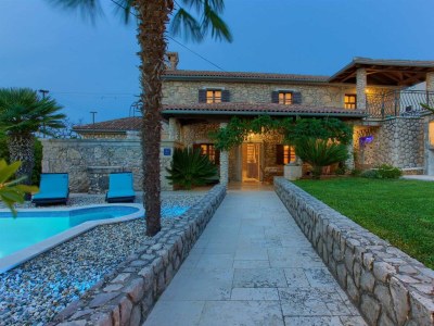 Holiday house Rustic holiday house MAGDALEA with pool - Outdoor photo 10