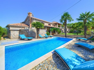 Holiday house Rustic holiday house MAGDALEA with pool - Outdoor photo 11
