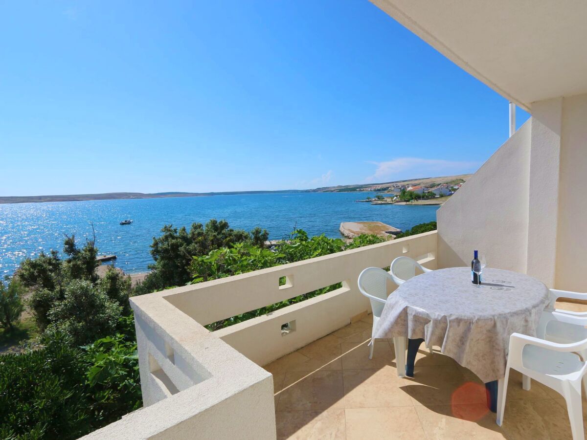 Apartment One bedroom apartment near beach Kustići, Pag A-4086-c