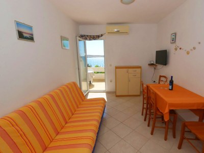 Apartment One bedroom apartment near beach Kustići, Pag A-4086-c - Outdoor photo 8