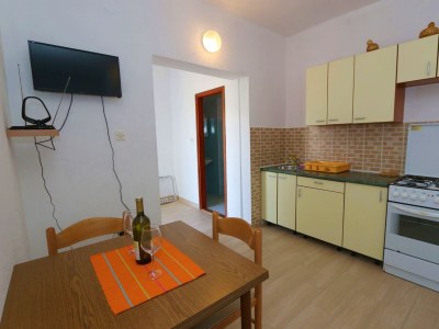 Apartment Two bedroom apartment near beach Kustići, Pag A-4086-d - Outdoor photo 7