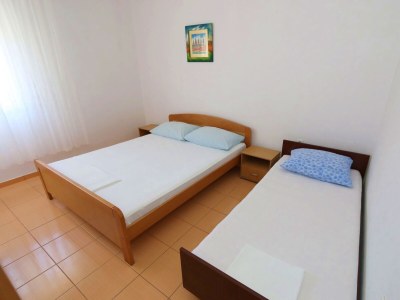 Apartment Two bedroom apartment near beach Kustići, Pag A-4086-d - Outdoor photo 9