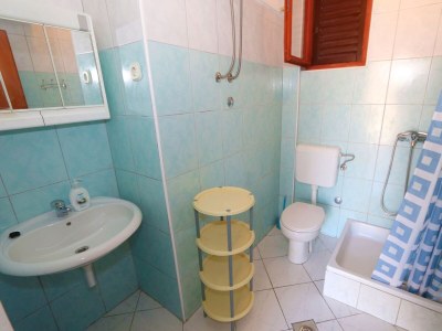 Apartment Two bedroom apartment near beach Kustići, Pag A-4086-d - Outdoor photo 13