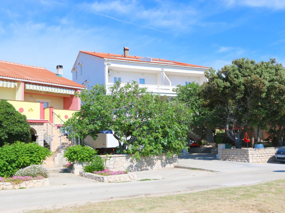 Apartment Two bedroom apartment near beach Kustići, Pag A-4086-e - Outdoor photo 3