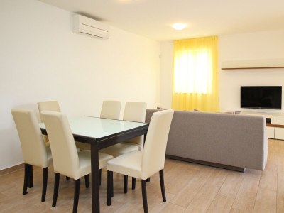 Apartment Two bedroom apartment with terrace Baška, Krk A-18845-a - Outdoor photo 6