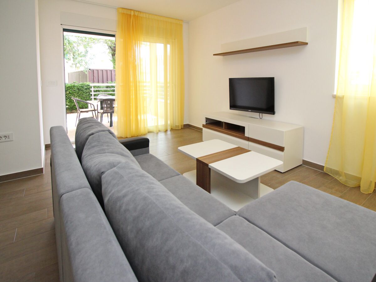 Apartment Two bedroom apartment with terrace Baška, Krk A-18845-b - Outdoor photo 5