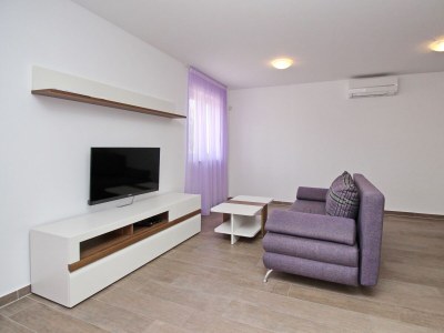 Apartment Two bedroom apartment with terrace Baška, Krk A-18845-d - Outdoor photo 6