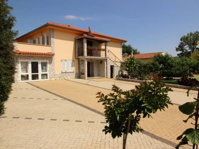 Apartment Two bedroom apartment with terrace Čižići, Krk A-19177-b - Outdoor photo 11