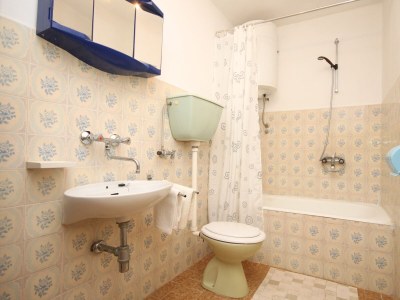 Apartment Four-bedroom apartment near beach Basina, Hvar A-8749-a - Outdoor photo 22