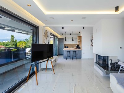 Apartment Three bedroom apartment with terrace and sea view Njivice, Krk A-24998-a - Outdoor photo 3