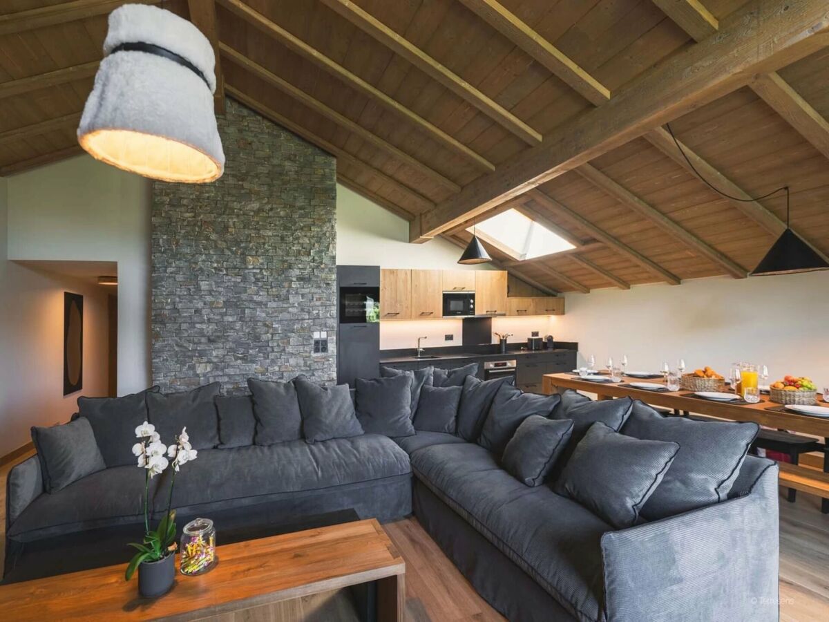 Apartment Chic Alpine Apartment with Shared Pool