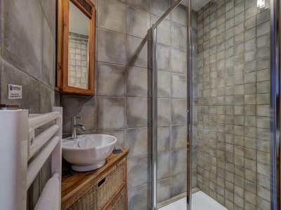 Chalet Mountain Chalet with Hot Tub, Sauna - Features photo 23