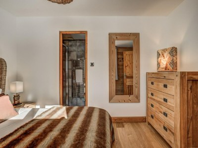 Chalet Mountain Chalet with Hot Tub, Sauna - Features photo 27