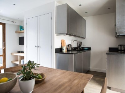 Apartment Modern Chamonix Apartment with Balconies - Features photo 15