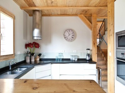 Chalet Rustic Luxury Chalet in Les Bois - Features photo 11