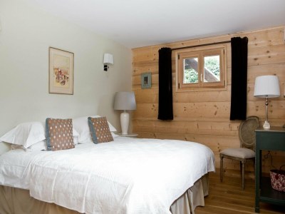 Chalet Rustic Luxury Chalet in Les Bois - Features photo 21