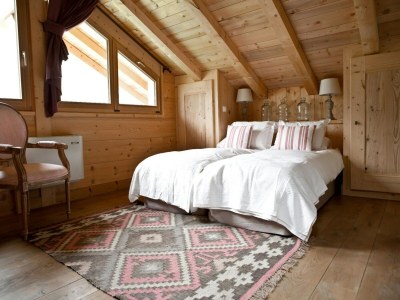 Chalet Rustic Luxury Chalet in Les Bois - Features photo 22