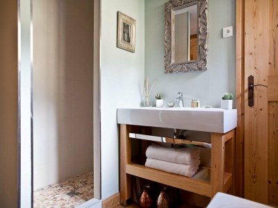 Chalet Rustic Luxury Chalet in Les Bois - Features photo 23