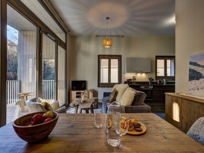 Apartment Cozy Chamonix Base with Scenic Balcony - Features photo 17