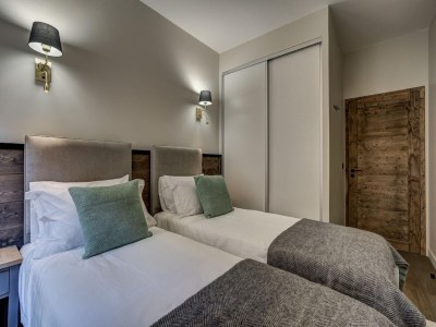 Apartment Cozy Chamonix Base with Scenic Balcony - Features photo 18