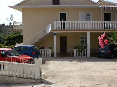 Apartment Two bedroom apartment with terrace and sea view Grebaštica, Šibenik A-4207-b - Outdoor photo 3