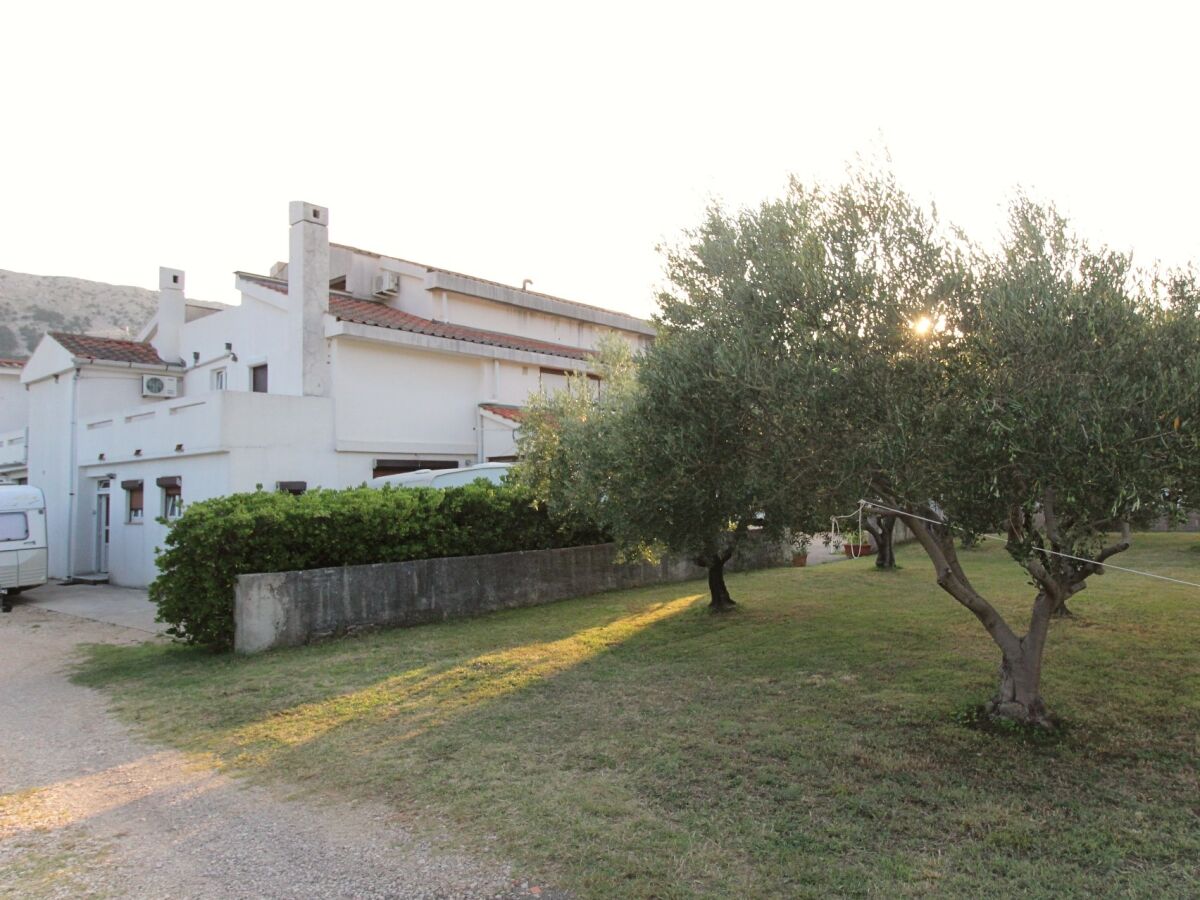 Apartment One bedroom apartment with terrace Jurandvor, Krk A-24141-b - Outdoor photo 4