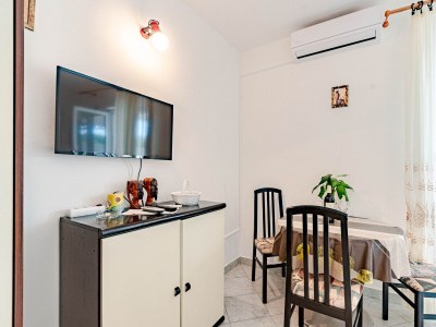 Apartment One bedroom apartment near beach Kneža, Korčula A-10168-a - Outdoor photo 7