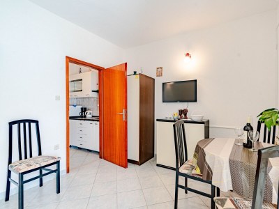 Apartment One bedroom apartment near beach Kneža, Korčula A-10168-a - Outdoor photo 8