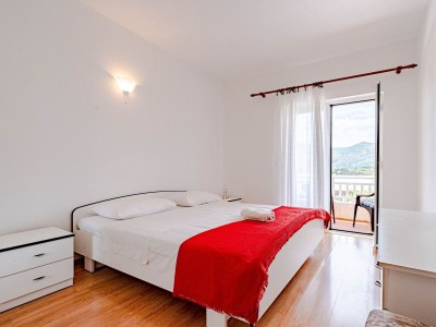 Apartment Three bedroom apartment near beach Kneža, Korčula A-10168-c - Outdoor photo 14