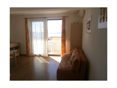 Apartment One bedroom apartment with balcony and sea view Igrane, Makarska A-13535-b - Outdoor photo 2