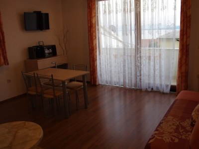 Apartment One bedroom apartment with balcony and sea view Igrane, Makarska A-13535-b - Outdoor photo 3