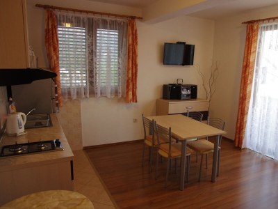 Apartment One bedroom apartment with balcony and sea view Igrane, Makarska A-13535-b - Outdoor photo 5