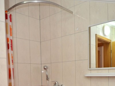 Apartment One bedroom apartment with balcony and sea view Gradac, Makarska A-13681-c - Outdoor photo 14