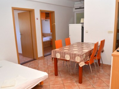 Apartment Two bedroom apartment with air-conditioning Gradac, Makarska A-13681-d - Outdoor photo 9