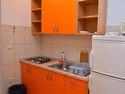 Apartment Two bedroom apartment with air-conditioning Gradac, Makarska A-13681-d - Outdoor photo 11