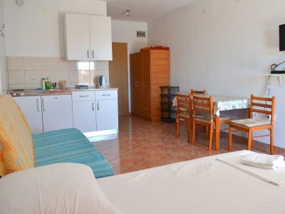 Apartment Studio flat with balcony and sea view Gradac, Makarska AS-13681-a - Outdoor photo 9