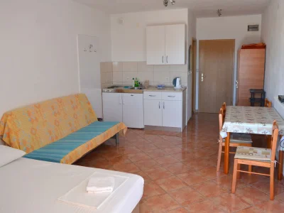 Apartment Studio flat with balcony and sea view Gradac, Makarska AS-13681-a - Outdoor photo 10